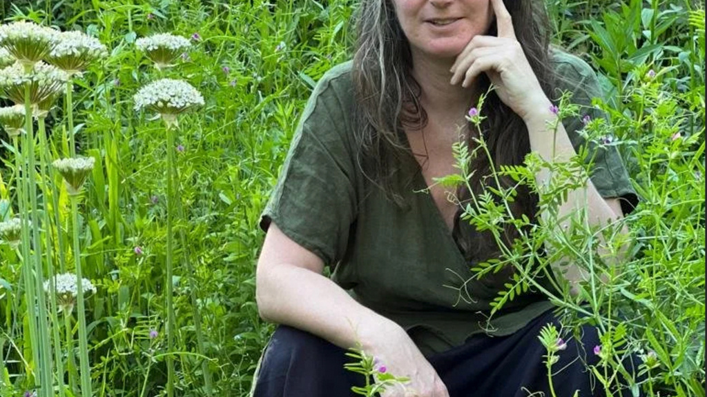 Tree Tour and Workshop with Katie Holten promotional image